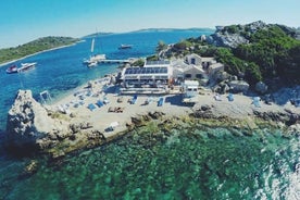 Transfert entre l'île de Stupe et la plage de Moro