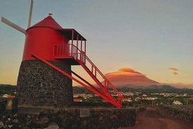 Route du coucher du soleil avec dîner régional