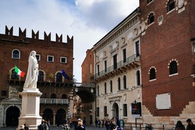 Tour to discover the Unique History of Verona, the City of Art