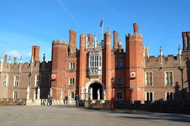 8-Hour Private Historical Tour of England in a Classic Car