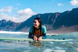 Cours de surf pour débutants à Famara: introduction au surf