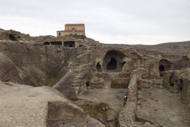 Excursion privée d'une journée à la ville troglodyte géorgienne et à Mtskheta (unesco)