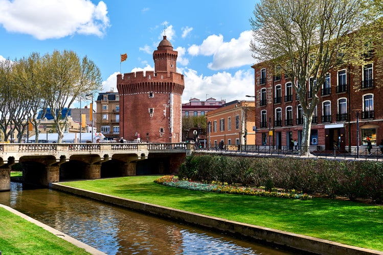 Photo of view to the Canal and Castle of Perpignan in springtime.