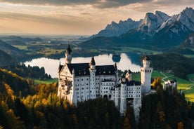 Excursión privada de un día desde Múnich a Neuschwanstein y Linderhof