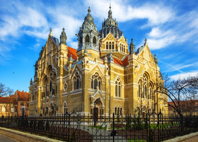 photo of view of Szeged Synagogue in Szeged, Hungary.