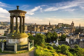 Edinburgh Rail Trip from London with Castle entry and Hop-on Hop-off bus