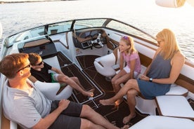 FourWinns HD240 boat rental for 10 people 4 hours