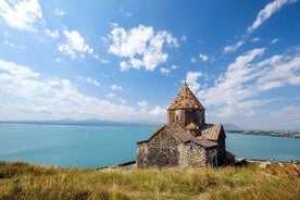 Privat tur till Tsaghkadzor, Kecharis kloster, sjön Sevan, Sevanavank