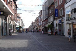 Lens, France Travel Guide
