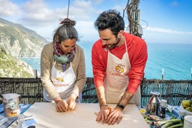 Cinque Terre: 3-rätters matlagningskurs med havsutsikt i Riomaggiore