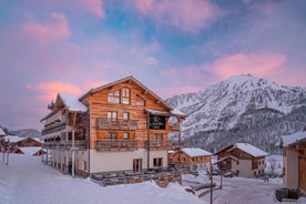 Le Chalet Blanc Hôtel & SPA