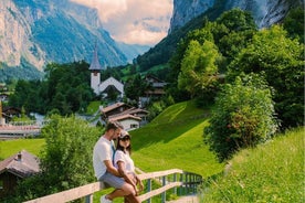 Interlaken op maat gemaakte privé-sightseeingtour per auto met lokaal