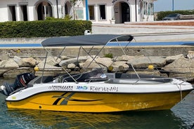 Rent a new fully equipped boat in Tropea. 4 unforgettable hours.