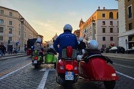 3ja tíma kvöldferð með Vespa hliðarvagni með ítalska Aperitivo í Róm