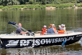 Rental of Motorboat for 5 on Vistula in Warsaw no Licenses Needed