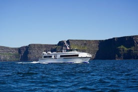 Aran-eyjar og Cliffs of Moher dagsferð með siglingu frá Galway City Docks