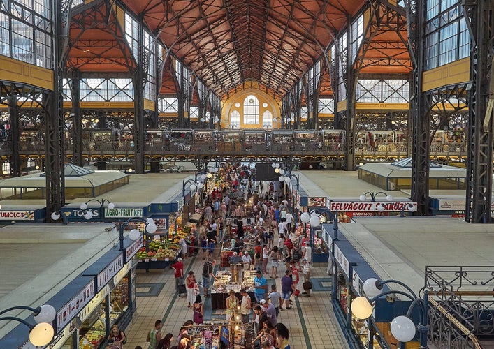 market-hall-4422896.jpg