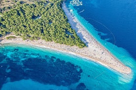 Ganztägige private Tour zu ZLATNI RAT & HVAR