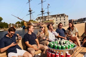 Amsterdam: City Highlights Small Boat Canal Cruise with host