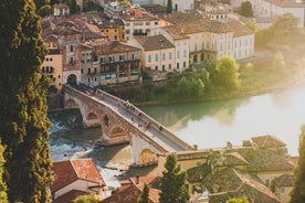 Small Group Guided Tour in Verona