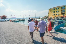 2 timmars vandring och båttur i Sirmione Höjdpunkter