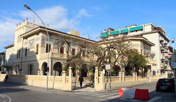 Villa Argentina (Viareggio)