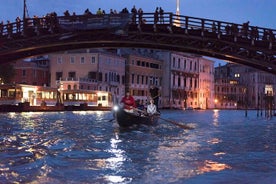 Learn to Row in Venice with "Venetian Rowing"