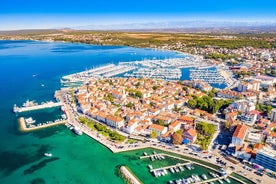 Privattransfer: Zadar (Flughafen) nach/von Biograd na moru oder Crvena Luka Resort