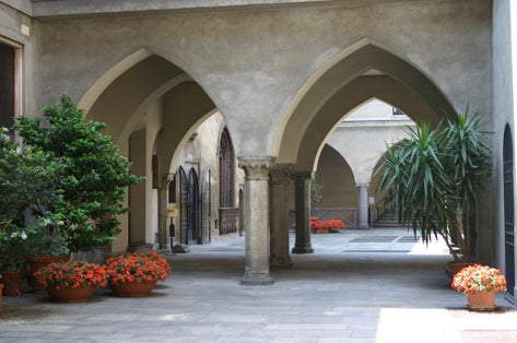 Outer courtyard of Palazzo Borromeo in Milan,Italy.