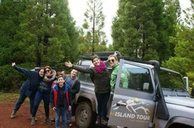 I og omkring Terceira Island i en 4x4