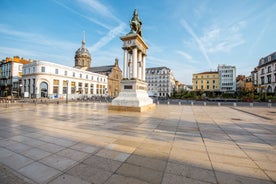 Photo of panoramic view of the city of Clermont-Ferrand with its cathedral, France.