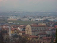 Minibus à louer à Mozzo, en Italie