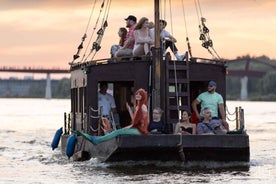 Warsaw: Traditional Galar Cruise on The Vistula River