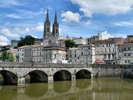 Best travel packages in Niort, France