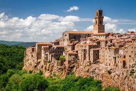 Tour privado a pie por Pitigliano