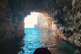 Mellieha: 1:00pm Speedboat round Comino Caves 2h Blue Lagoon