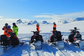 Frá Geysi: Snjósleðaævintýri á Langjökli