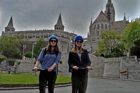 Excursão guiada ao vivo de 2 horas em Segway pelas colinas de Buda