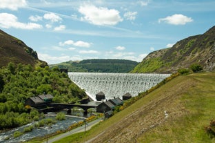 Caban Coch Dam