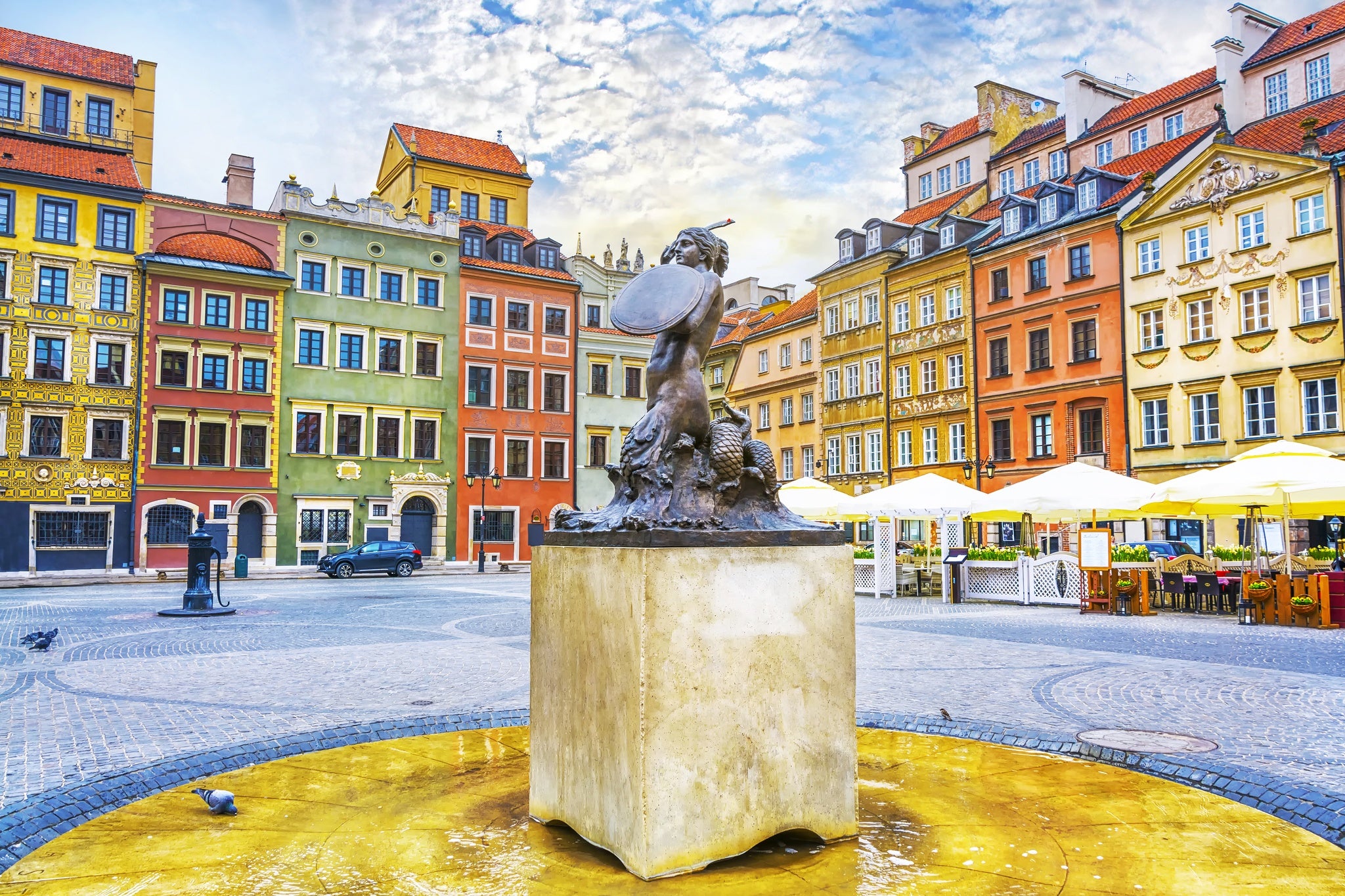 Old Town Market Square in Warsaw 2.jpg