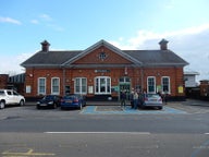 Minivan rental in Horley, England