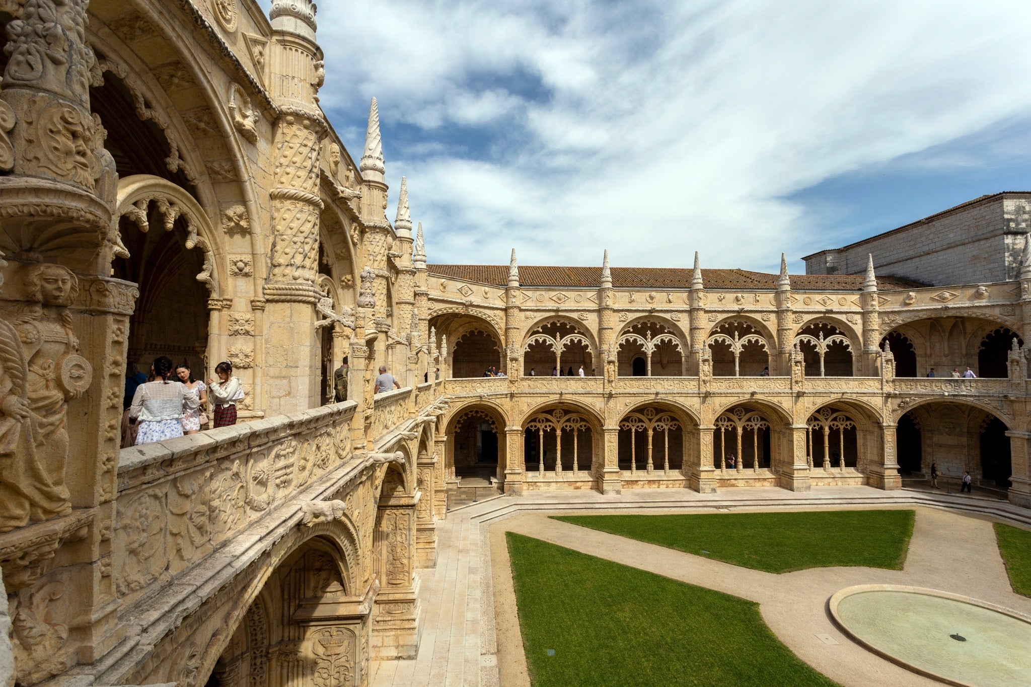 The courtyard of the Jeronimos Monastery on a summer day in Lisbon..jpg