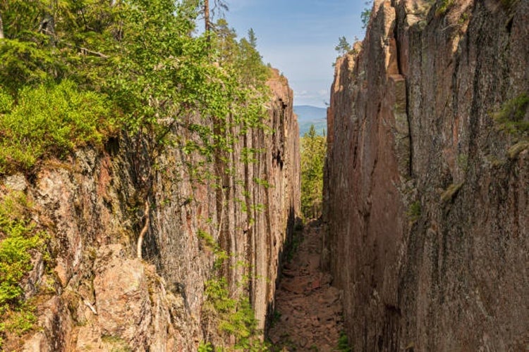 Slåttdalsskrevan Canyon in Skuleskogen.jpg