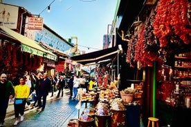 Visite guidée de la cuisine de rue. Petit-déjeuner en Europe Déjeuner en Asie.