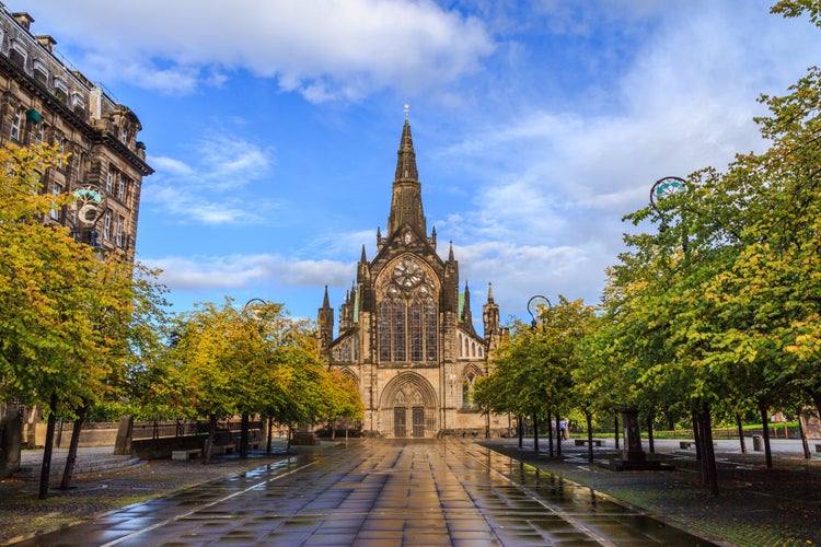 Photo of front view of Glasgow Cathedral, Scotland.