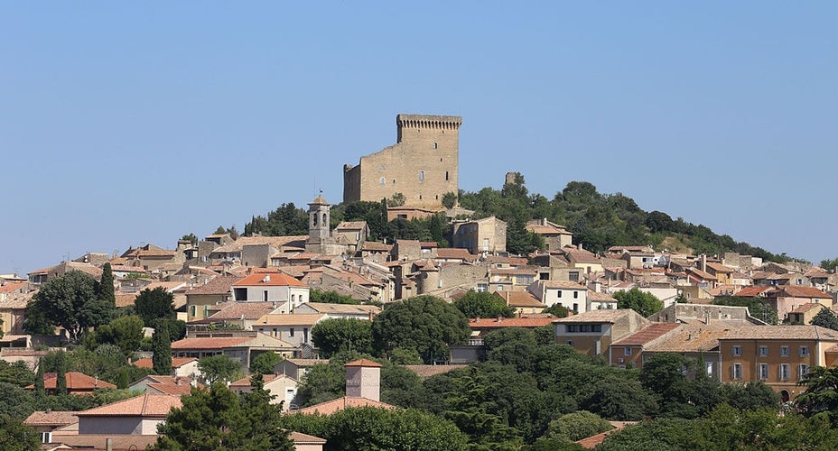 1024px-Village_of_Chateauneuf-du-Pape.jpg