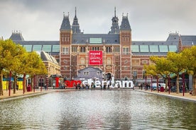 Private Tour from Brussels: Dutch Farm Delights, Heineken Brewery, and Optional Canal Cruise