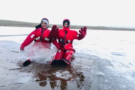 Lapland: Gönguferðir, Ísilagður Veiði, Fljótandi & Snjóævintýri með BBQ