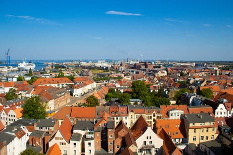 Photo of the cityscape of Wismar in Germany.