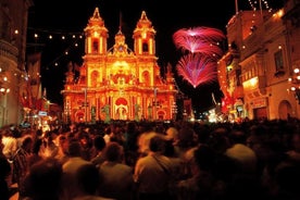 Tour serale di fuochi d'artificio del villaggio di Malta